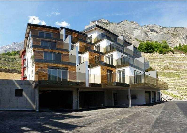 photo d'une façade d'immeuble à Chamoson en Valais